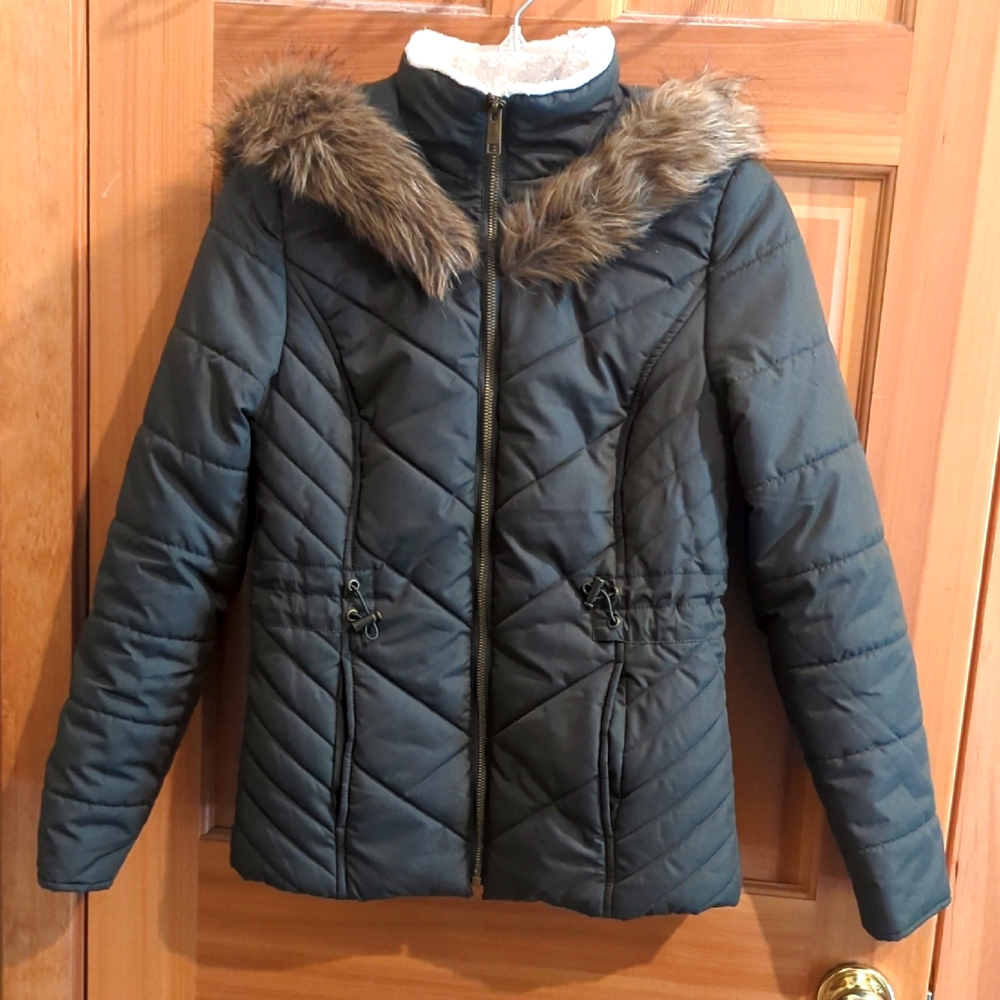 Maralyn & Me Dark Green Puffer Jacket with Faux Fur Trim